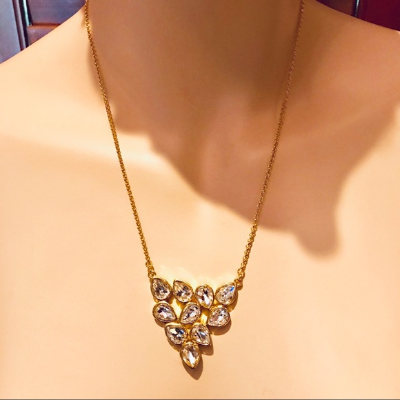 T Tahari Cluster Necklace - Picture 3 of 4